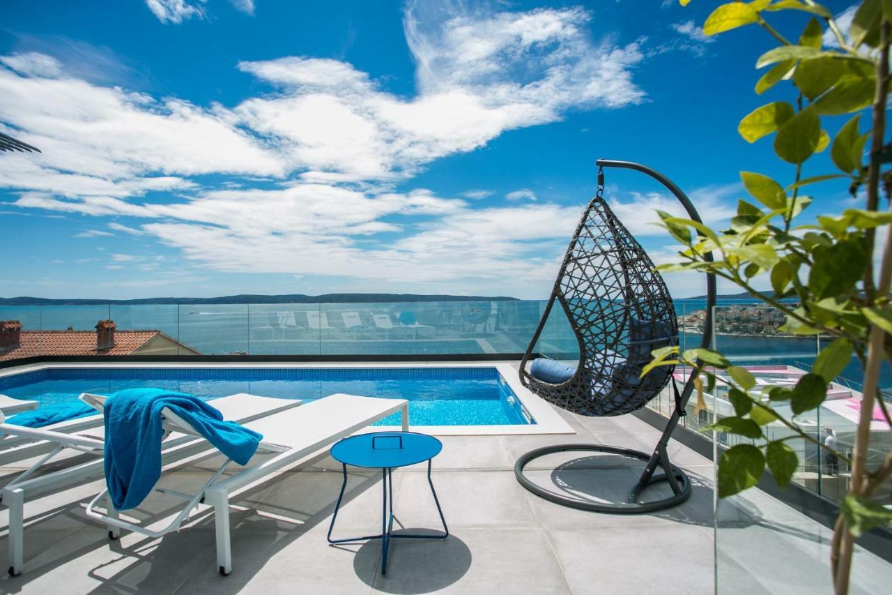 Holiday Home Olive Exclusive - 8 People, Heated Pool, Okrug Gornji, Sea View تروغير المظهر الخارجي الصورة