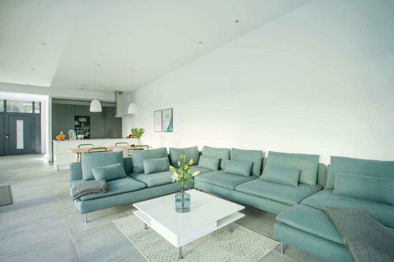 Holiday Home Olive Exclusive - 8 People, Heated Pool, Okrug Gornji, Sea View تروغير المظهر الخارجي الصورة