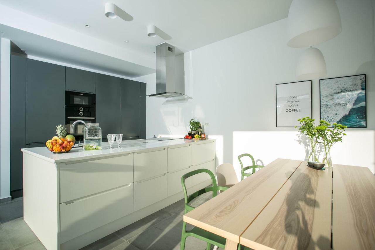 Holiday Home Olive Exclusive - 8 People, Heated Pool, Okrug Gornji, Sea View تروغير المظهر الخارجي الصورة