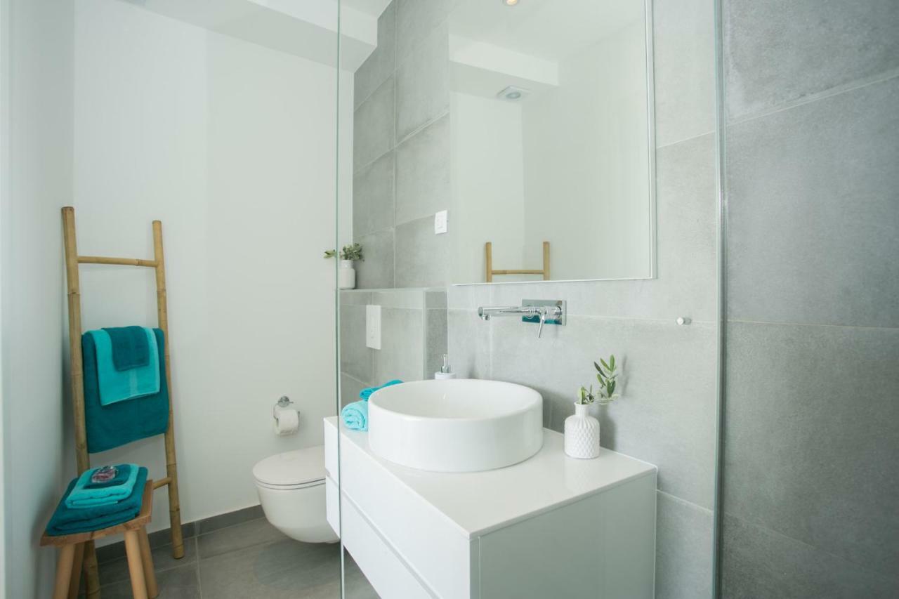 Holiday Home Olive Exclusive - 8 People, Heated Pool, Okrug Gornji, Sea View تروغير المظهر الخارجي الصورة
