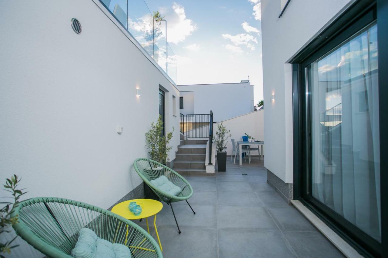 Holiday Home Olive Exclusive - 8 People, Heated Pool, Okrug Gornji, Sea View تروغير المظهر الخارجي الصورة