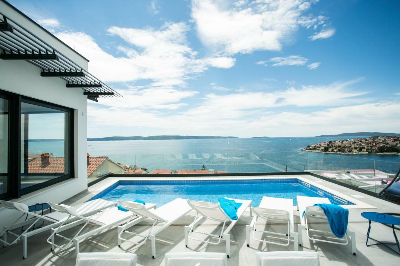Holiday Home Olive Exclusive - 8 People, Heated Pool, Okrug Gornji, Sea View تروغير المظهر الخارجي الصورة